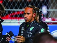 LOL-包含红牛二队绝杀雷诺车队，汉密尔顿关键制胜的词条