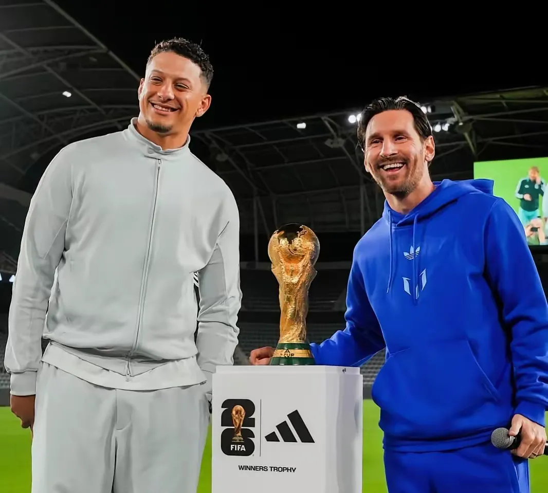 关于亚洲明星球员海外联赛，助力球队夺冠的信息