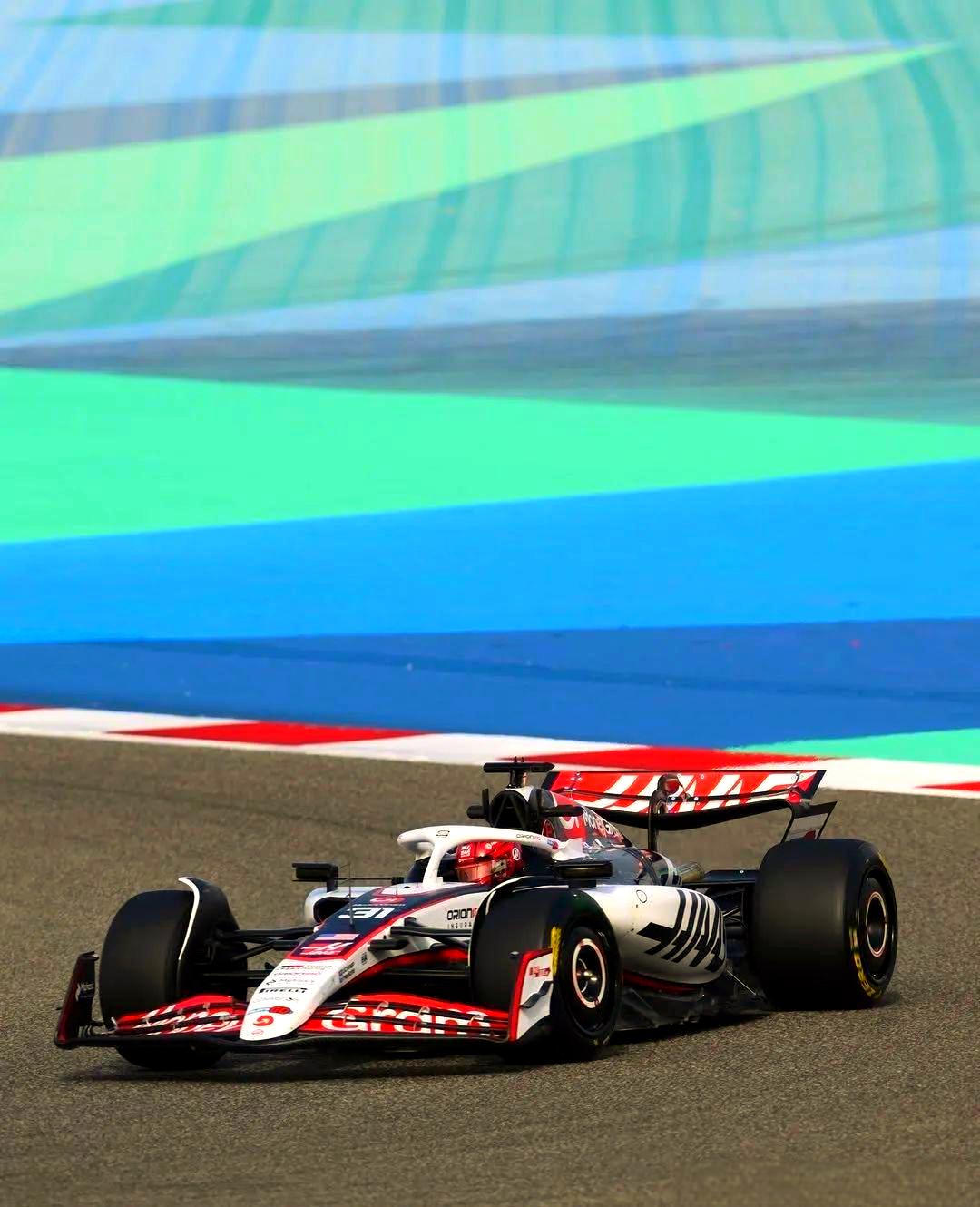 哈斯车队鏖战梅赛德斯，维斯塔潘扛起全队的简单介绍