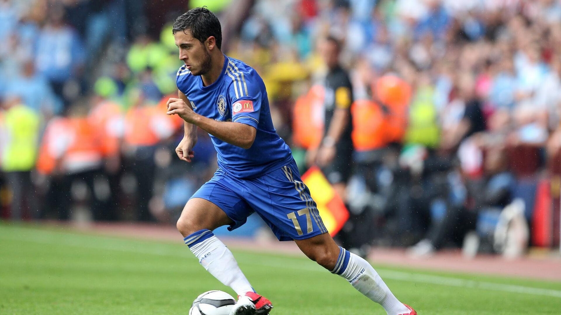 赛道与球场,当F1年度争冠之夜遇上利拉德的关键时刻