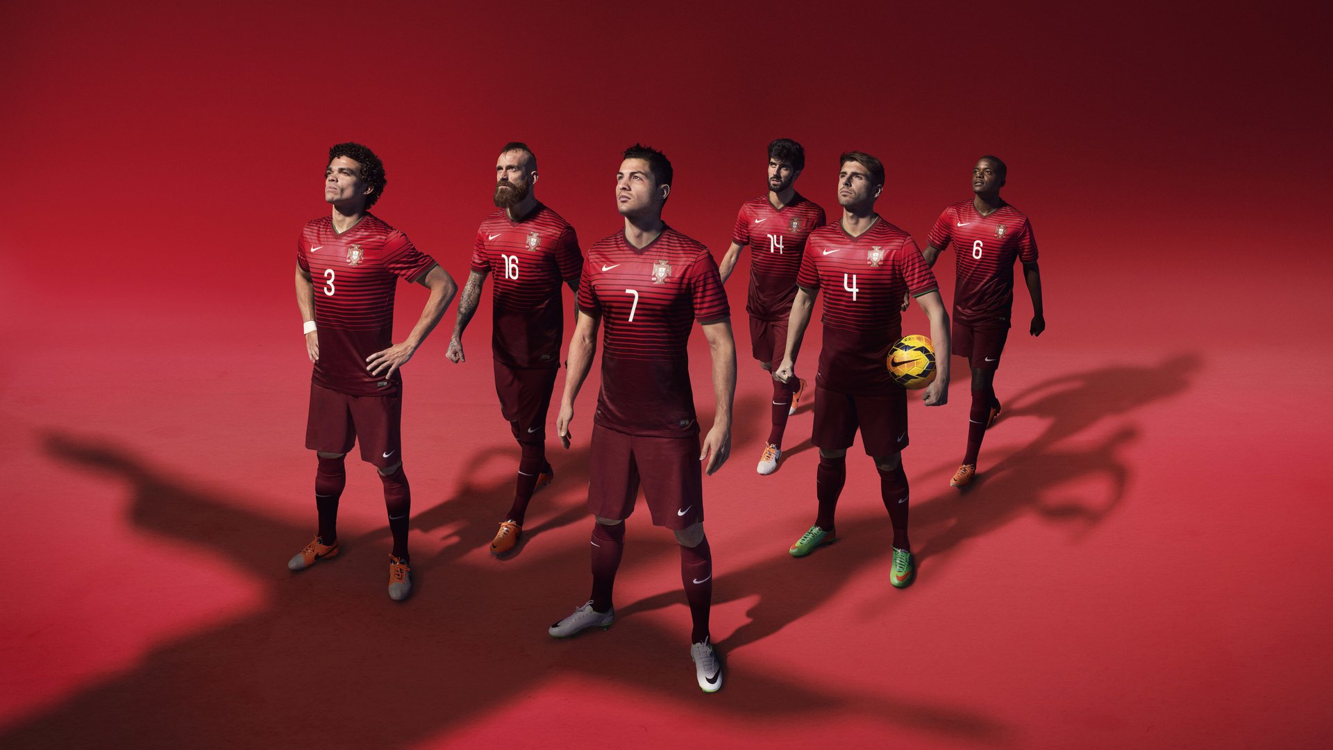 孤岛擎天柱，詹姆斯独扛青岛队，碾压辽宁演绎团队篮球新定义